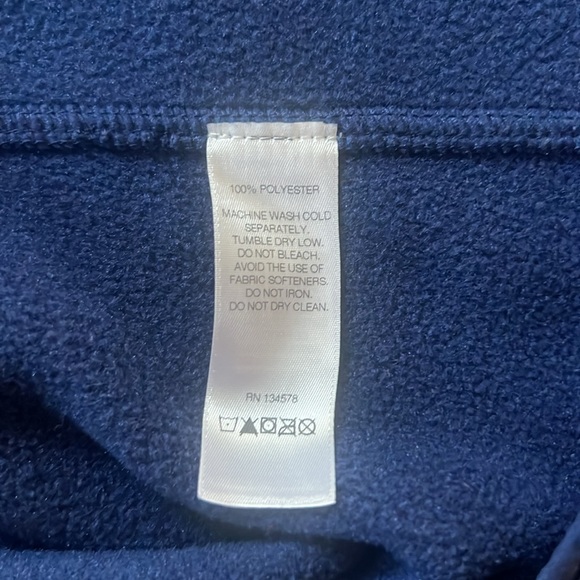 Vineyard Vines fleece vest - Picture 9 of 10